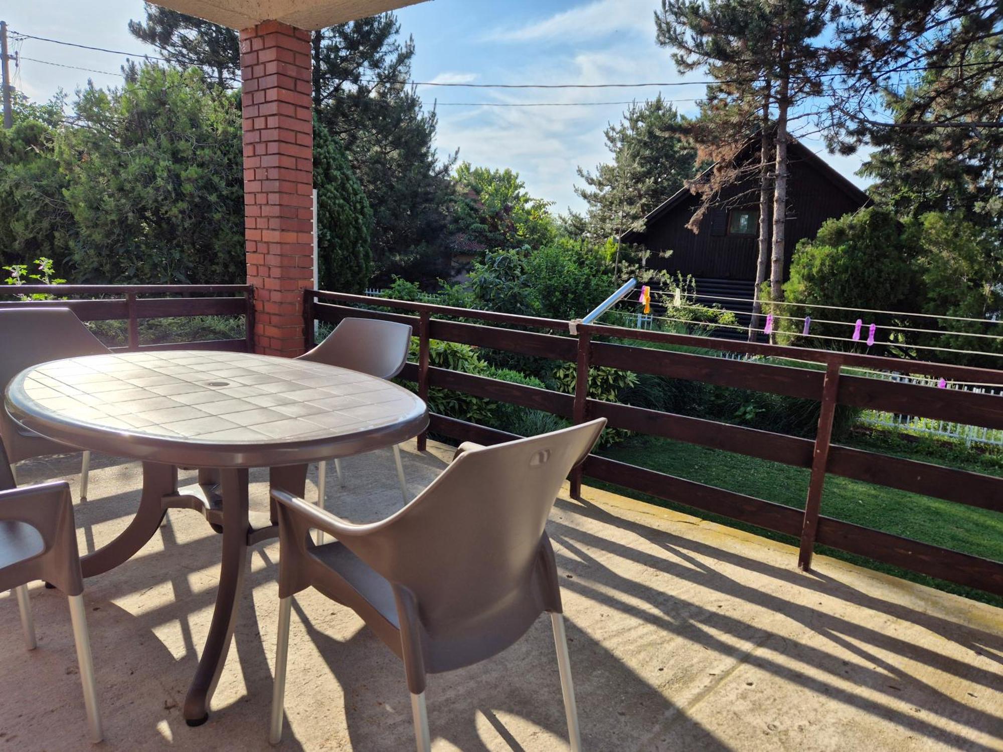 Apartment Dedine Golubăţ Exterior foto