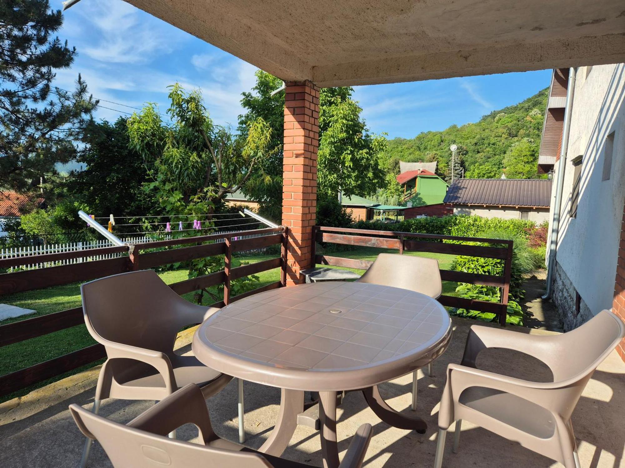 Apartment Dedine Golubăţ Exterior foto