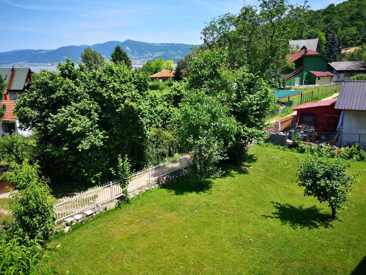 Apartment Dedine Golubăţ Exterior foto