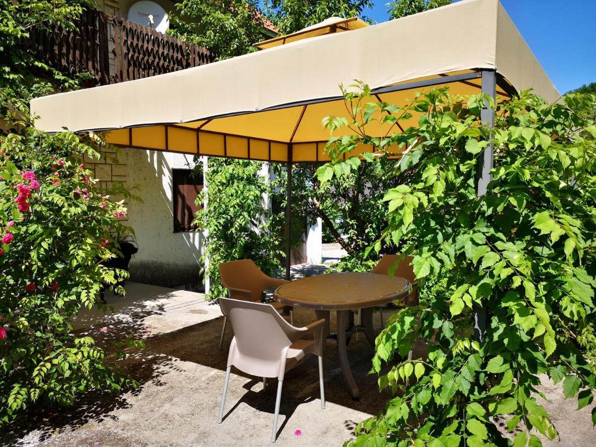 Apartment Dedine Golubăţ Exterior foto